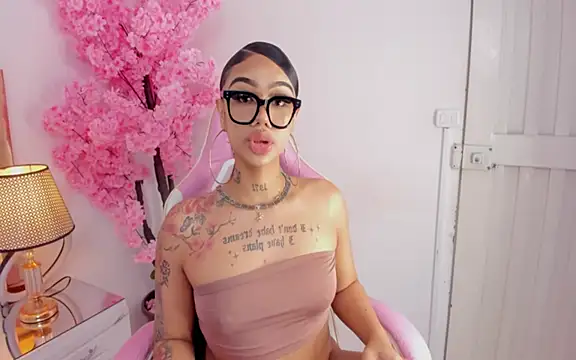 Snapshot of Mia_Jansen chatting on 11, 1, 2025 Mia Jansen online show from 11, 1, 2025