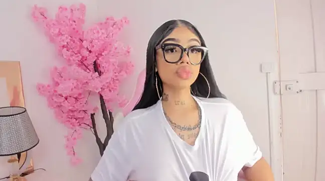 Snapshot of Mia_Jansen chatting on 25, 1, 2025 Mia Jansen online show from 25, 1, 2025