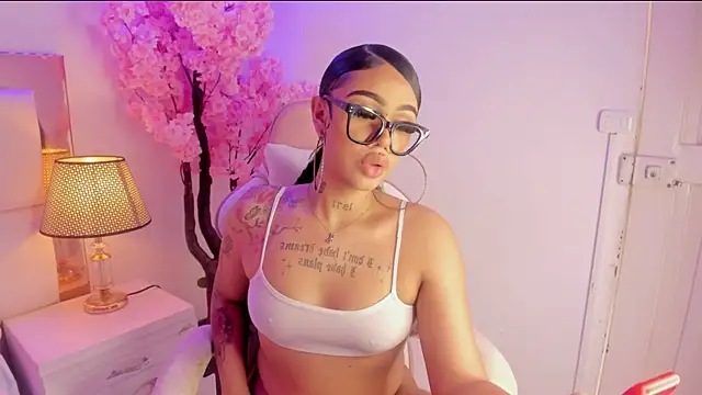 Snapshot of Mia_Jansen chatting on 12, 2, 2025 Mia Jansen online show from 12, 2, 2025