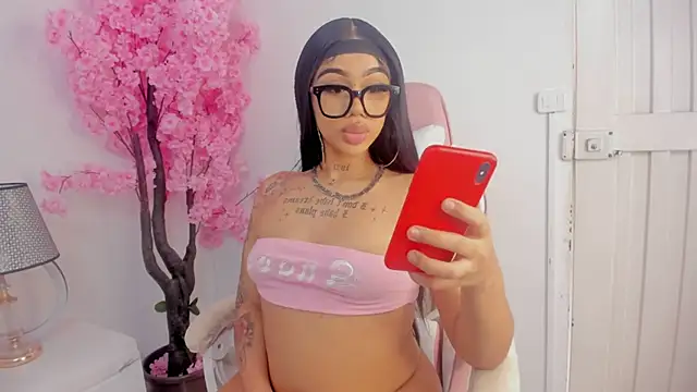 Snapshot of Mia_Jansen chatting on 20, 2, 2025 Mia Jansen online show from 20, 2, 2025