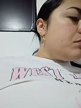 Lesly 10- online show from 4, 7, 2026