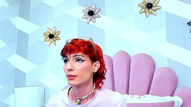 KylieMonnett online show from 5, 3, 2025