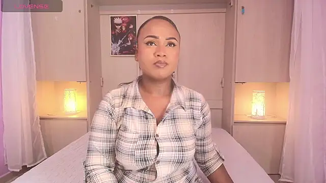 EmilyyStuart online show from 6, 2, 2025