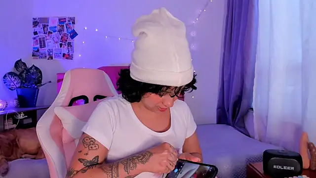 adriannyp 1 online show from 22, 3, 2025