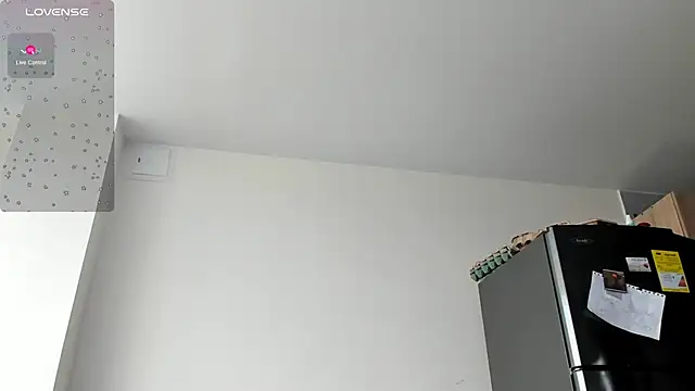 emmadiaz1 online show from 12, 12, 2024