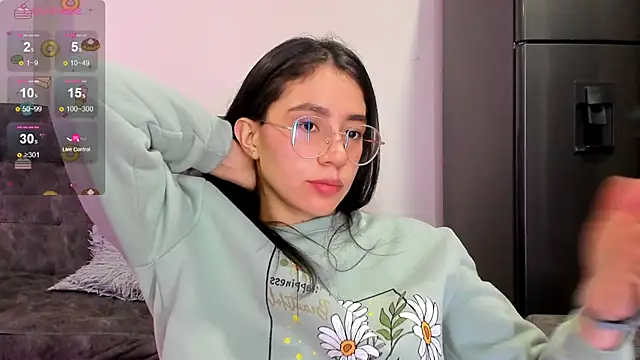 emmadiaz1 online show from 23, 12, 2024