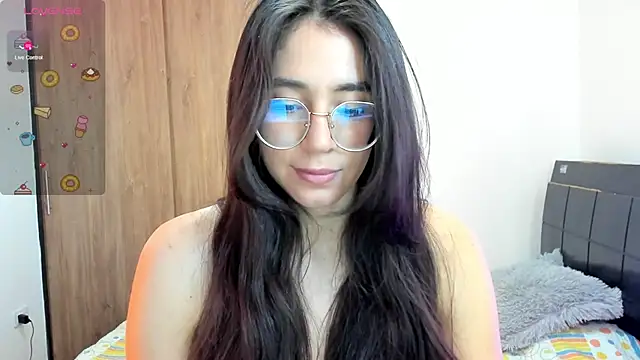 emmadiaz1 online show from 21, 1, 2025