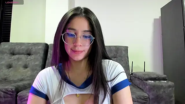 emmadiaz1 online show from 4, 10, 2025