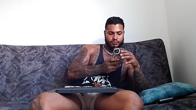 Snapshot of Exotic_tatto27121 chatting on 7, 12, 2024 Exotic tatto27121 online show from 7, 12, 2024