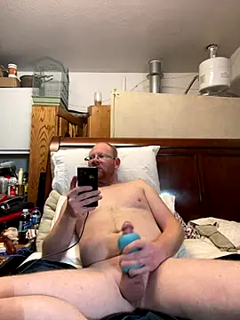 Snapshot of theoneandonlyniko chatting on 15, 12, 2025 theoneandonlyniko online show from 15, 12, 2025