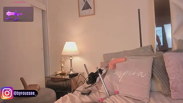 KimRoussee online show from 20, 11, 2025