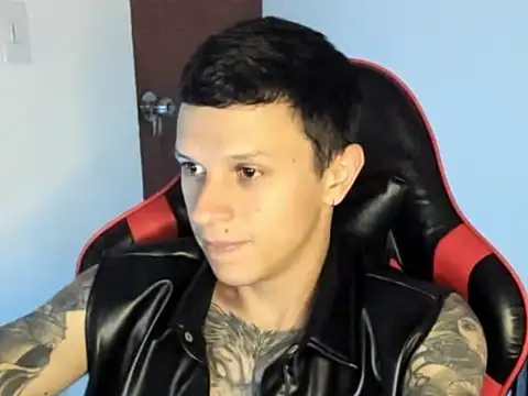 Snapshot of goodboy69l chatting on 19, 5, 2026 goodboy69l online show from 19, 5, 2026