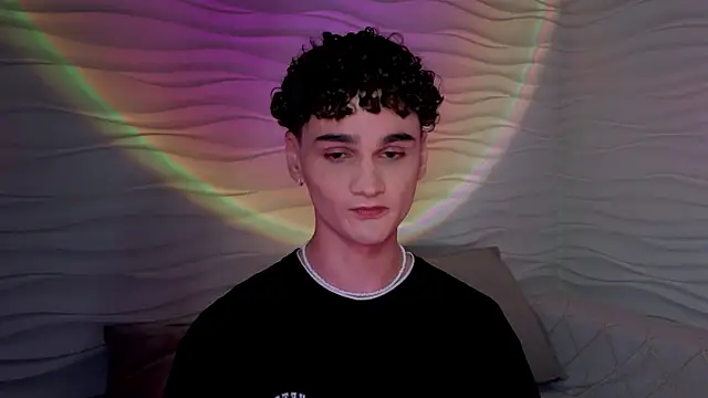 adam 21cm   online show from 7, 3, 2025