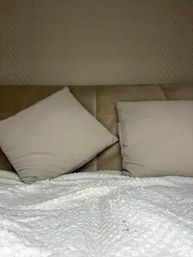 Snapshot of MobiLiveShow chatting on 20, 10, 2025 MobiLiveShow online show from 20, 10, 2025