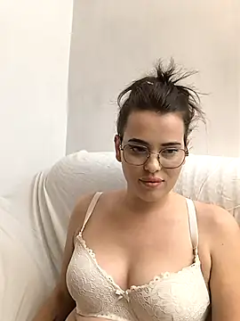 Snapshot of Baby_Nicoll chatting on 3, 3, 2026 Baby Nicoll online show from 3, 3, 2026