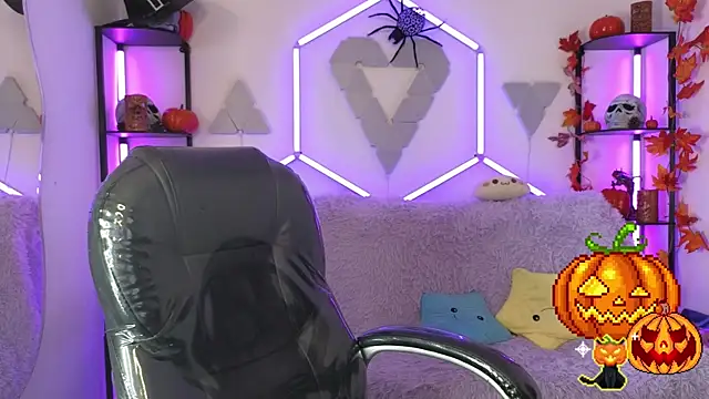 littlevixen18 online show from 30, 10, 2025