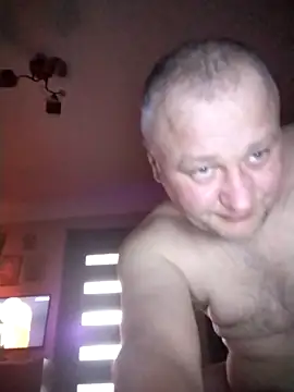 nudistu021 online show from 15, 4, 2026