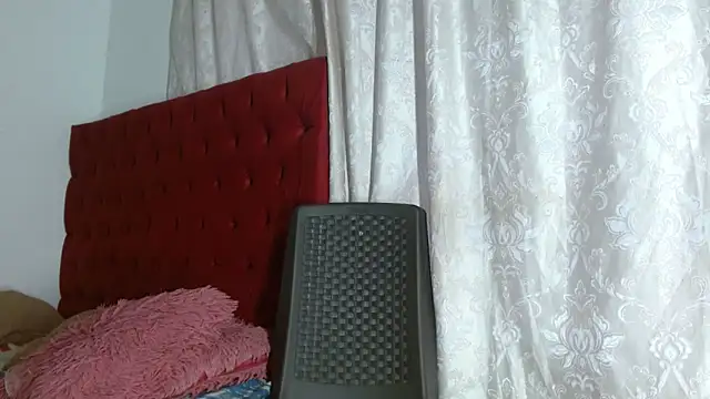 cristinamontiel online show from 25, 10, 2025