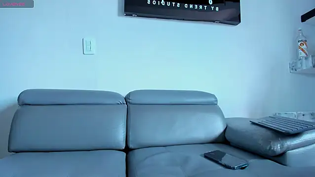 Snapshot of RoxyRoss_ chatting on 23, 1, 2025 RoxyRoss online show from 23, 1, 2025