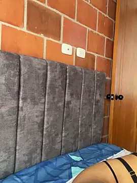 Snapshot of RoxyRoss_ chatting on 4, 3, 2025 RoxyRoss online show from 4, 3, 2025