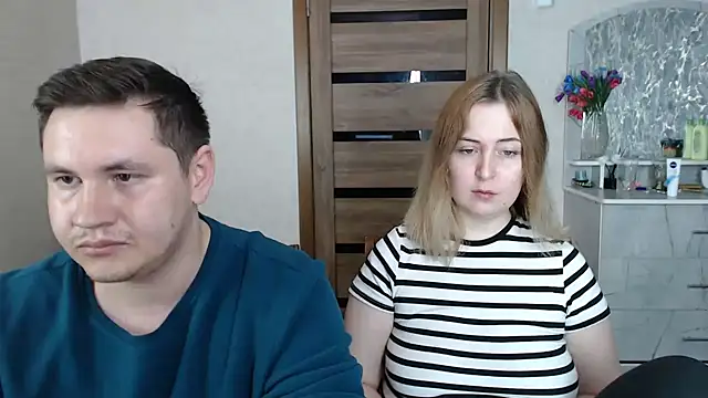 Snapshot of Kristy-Max chatting on 5, 2, 2025 Kristy-Max online show from 5, 2, 2025