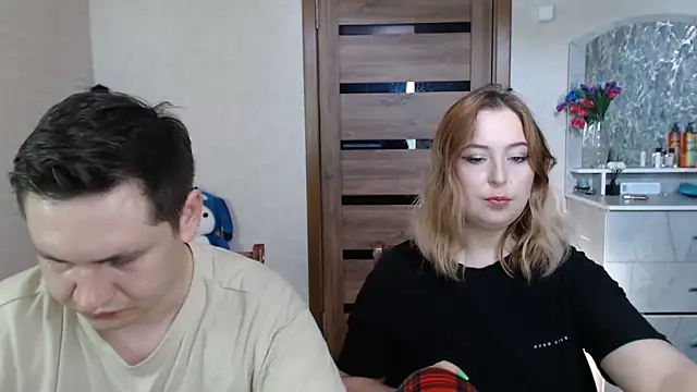 Snapshot of Kristy-Max chatting on 7, 2, 2025 Kristy-Max online show from 7, 2, 2025