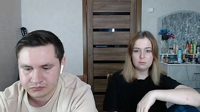 Snapshot of Kristy-Max chatting on 12, 2, 2025 Kristy-Max online show from 12, 2, 2025