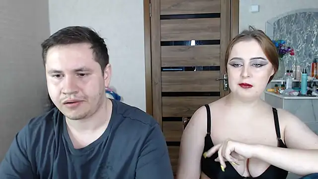 Snapshot of Kristy-Max chatting on 14, 2, 2025 Kristy-Max online show from 14, 2, 2025