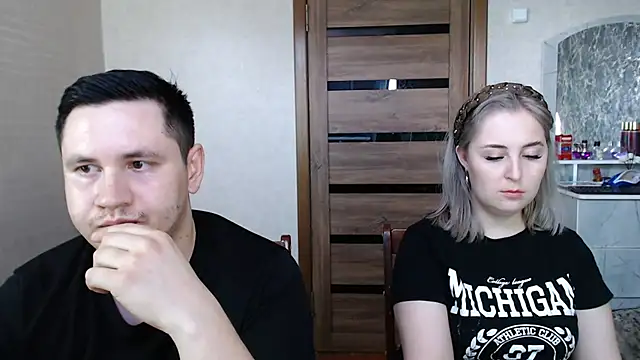 Snapshot of Kristy-Max chatting on 23, 2, 2025 Kristy-Max online show from 23, 2, 2025
