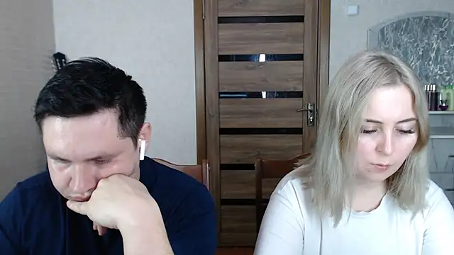 Snapshot of Kristy-Max chatting on 5, 3, 2025 Kristy-Max online show from 5, 3, 2025