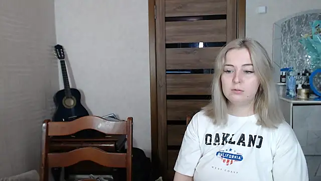 Snapshot of Kristy-Max chatting on 17, 3, 2025 Kristy-Max online show from 17, 3, 2025
