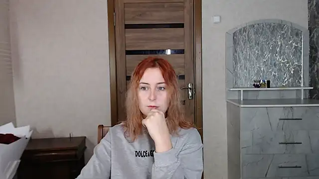Snapshot of Kristy-Max chatting on 19, 9, 2025 Kristy-Max online show from 19, 9, 2025