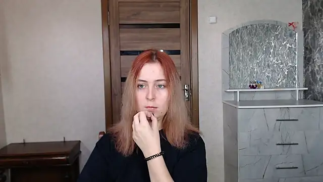 Snapshot of Kristy-Max chatting on 25, 9, 2025 Kristy-Max online show from 25, 9, 2025