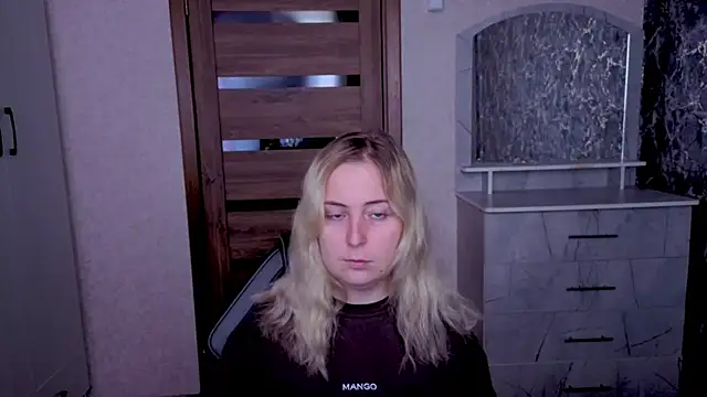 Snapshot of Kristy-Max chatting on 2, 7, 2026 Kristy-Max online show from 2, 7, 2026