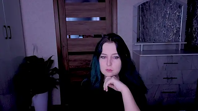 Snapshot of Kristy-Max chatting on 6, 7, 2026 Kristy-Max online show from 6, 7, 2026