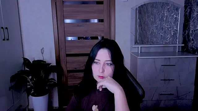 Snapshot of Kristy-Max chatting on 7, 7, 2026 Kristy-Max online show from 7, 7, 2026