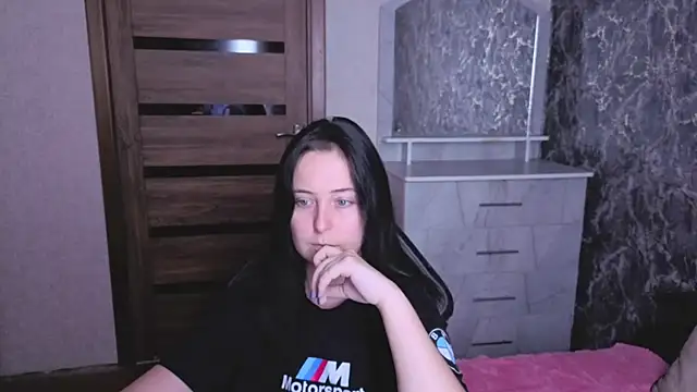 Snapshot of Kristy-Max chatting on 3, 8, 2026 Kristy-Max online show from 3, 8, 2026