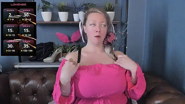Snapshot of JesiaFoxi chatting on 10, 7, 2026 JesiaFoxi online show from 10, 7, 2026
