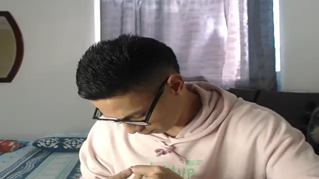 Tobicutee online show from 5, 3, 2026