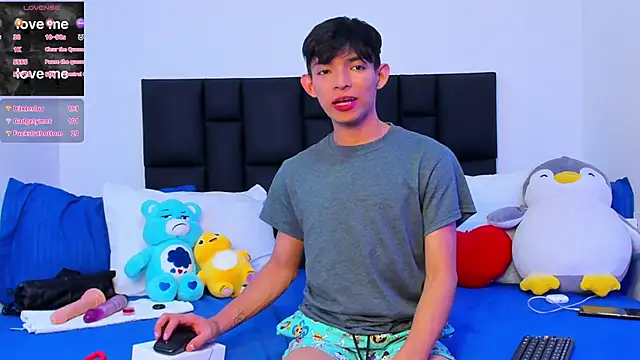 Tonny twink  online show from 12, 3, 2025