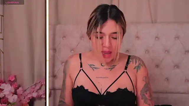 ashleyvalirya online show from 21, 2, 2025