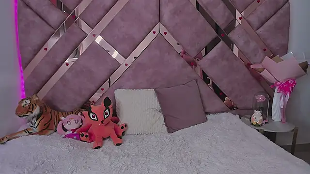 saori 9b online show from 6, 4, 2026