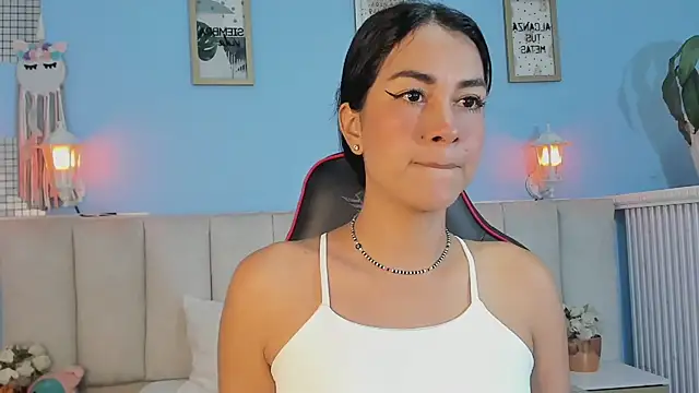 Snapshot of lyzzi_smith01 chatting on 3, 2, 2025 lyzzi smith01 online show from 3, 2, 2025