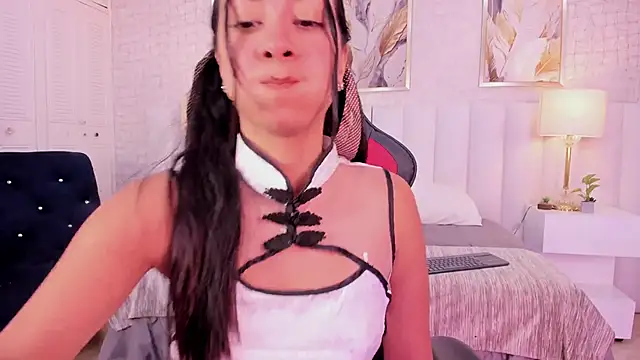 Snapshot of lyzzi_smith01 chatting on 6, 10, 2025 lyzzi smith01 online show from 6, 10, 2025