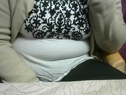 Snapshot of yours_jassi chatting on 17, 12, 2024 yours jassi online show from 17, 12, 2024