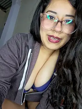 Snapshot of MishuColfer chatting on 26, 10, 2025 MishuColfer online show from 26, 10, 2025