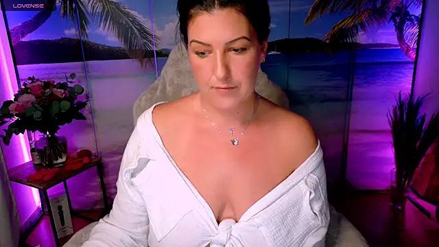 NatiLove35 online show from 10, 11, 2025