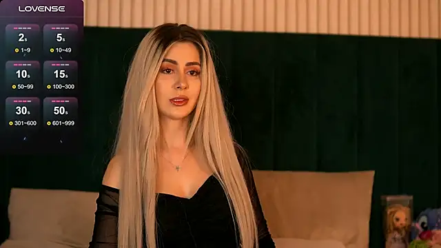 Kylie Benton online show from 8, 3, 2025