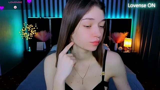Snapshot of Cherry_Wipe chatting on 5, 5, 2026 Cherry Wipe online show from 5, 5, 2026