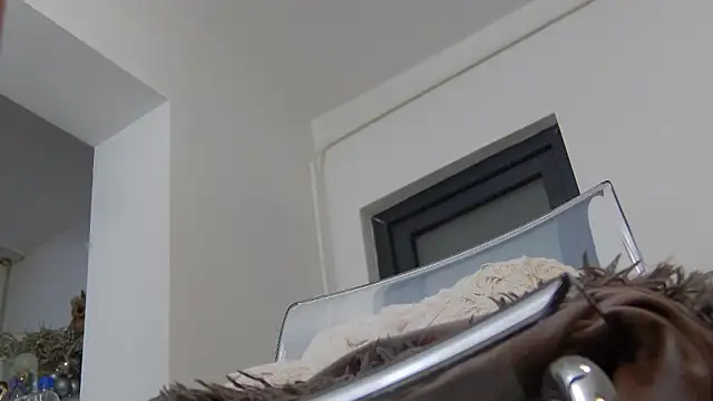 AnyaRose online show from 2, 12, 2024